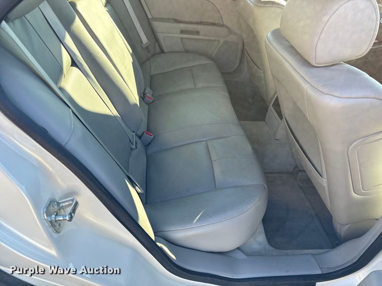 image for item NU9473 2010 Cadillac  STS 