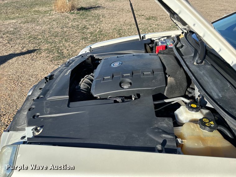 image for item NU9473 2010 Cadillac  STS 