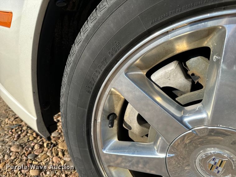 image for item NU9473 2010 Cadillac  STS 