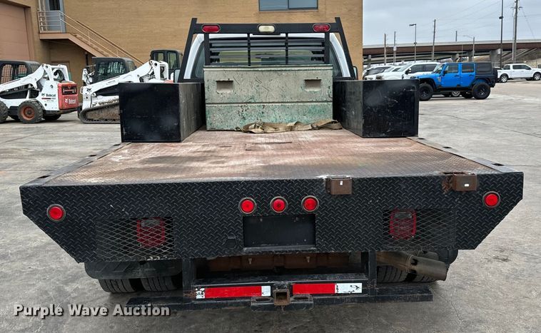 image for item NU9511 2008 Ford F450 Super Duty Crew Cab flatbed truck