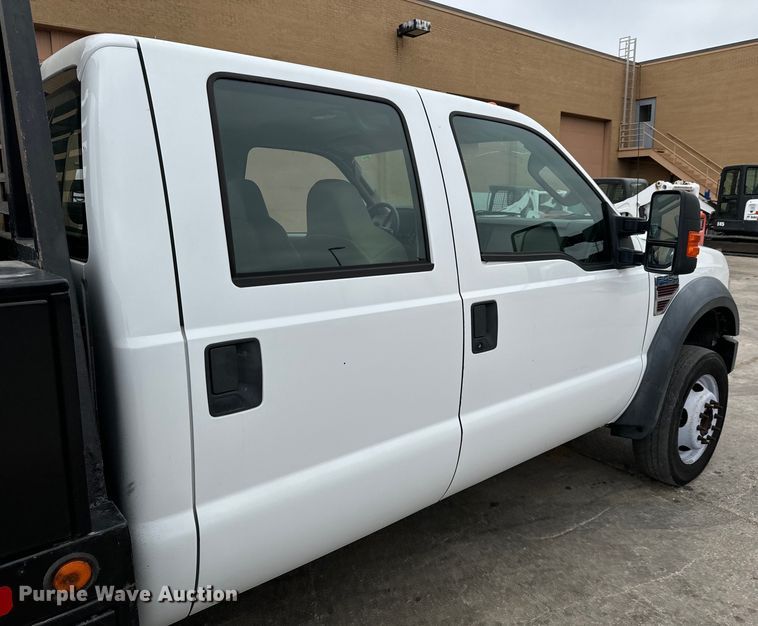image for item NU9511 2008 Ford F450 Super Duty Crew Cab flatbed truck