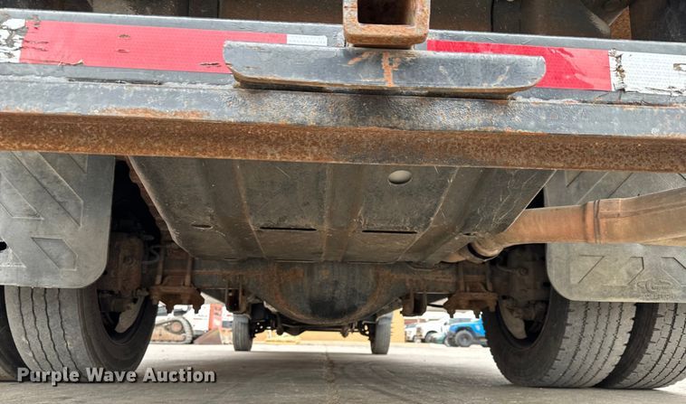 image for item NU9511 2008 Ford F450 Super Duty Crew Cab flatbed truck