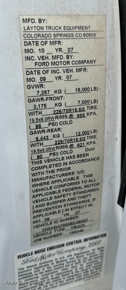 image for item NU9511 2008 Ford F450 Super Duty Crew Cab flatbed truck