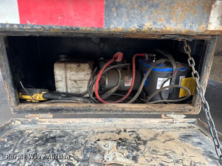 image for item NU9513 2019 PJ LY322 equipment trailer