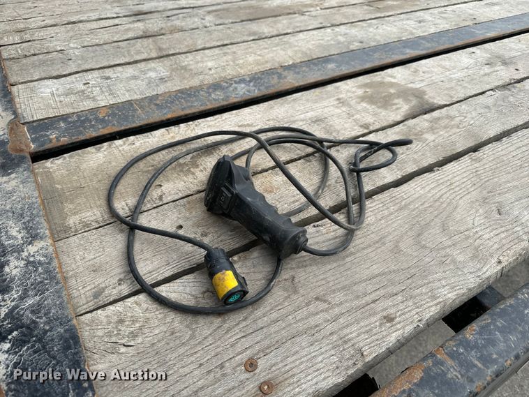 image for item NU9513 2019 PJ LY322 equipment trailer