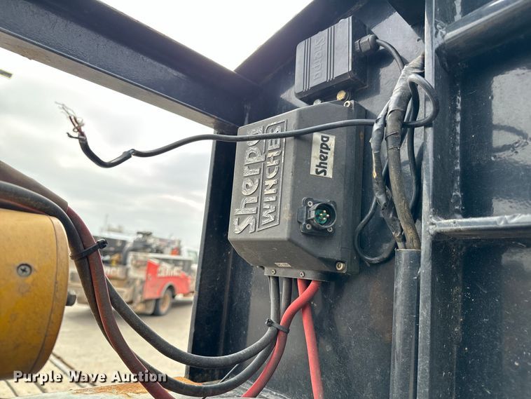 image for item NU9513 2019 PJ LY322 equipment trailer