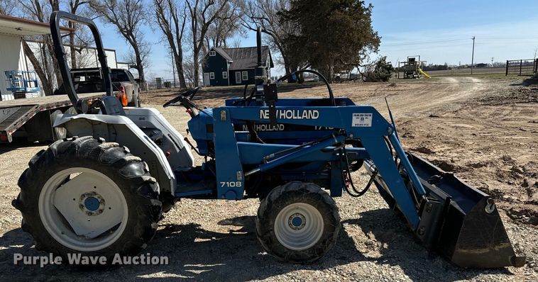 image for item NU9520 New Holland  1715 tractor