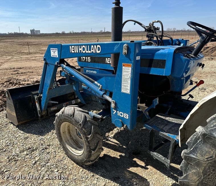 image for item NU9520 New Holland  1715 tractor