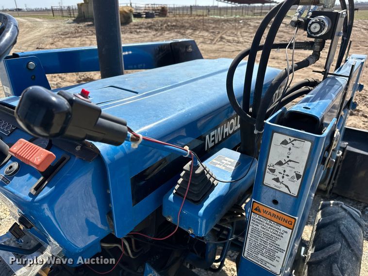 image for item NU9520 New Holland  1715 tractor