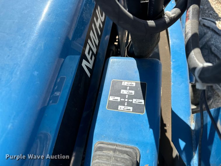 image for item NU9520 New Holland  1715 tractor