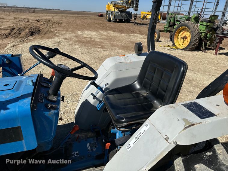 image for item NU9520 New Holland  1715 tractor