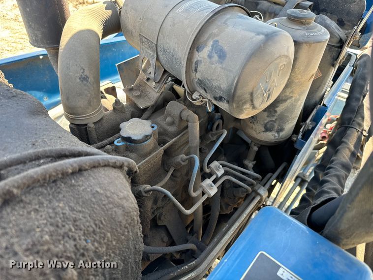 image for item NU9520 New Holland  1715 tractor