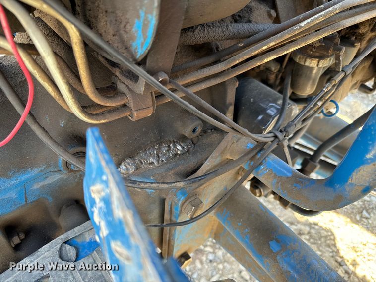 image for item NU9520 New Holland  1715 tractor