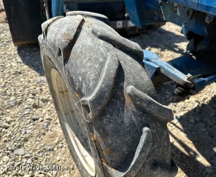 image for item NU9520 New Holland  1715 tractor