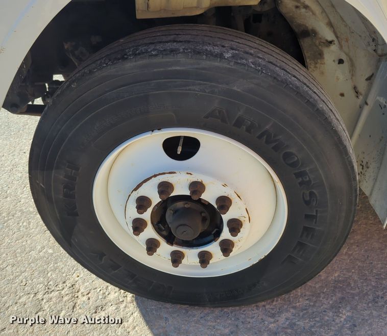 image for item NZ9303 2016 Freightliner Business Class M2 box truck