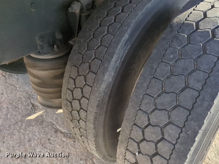 image for item NZ9303 2016 Freightliner Business Class M2 box truck