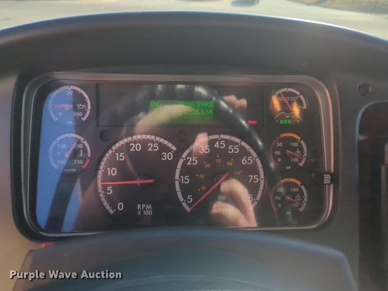 image for item NZ9304 2016 Freightliner Business Class M2 box truck