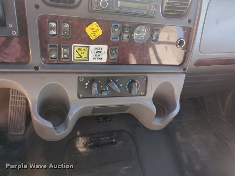 image for item NZ9304 2016 Freightliner Business Class M2 box truck