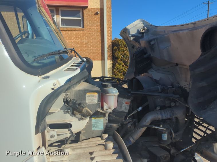 image for item NZ9304 2016 Freightliner Business Class M2 box truck