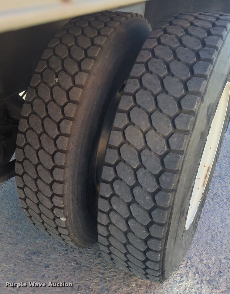 image for item NZ9304 2016 Freightliner Business Class M2 box truck