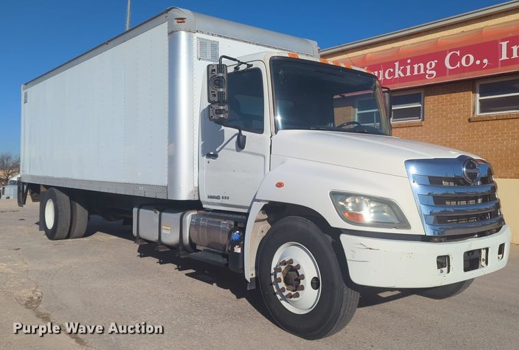 image for item NZ9305 2011 Hino 268 box truck