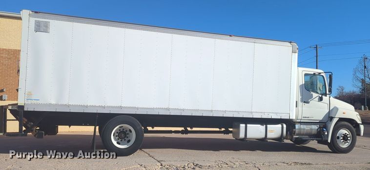 image for item NZ9305 2011 Hino 268 box truck