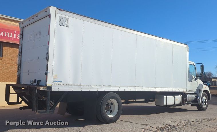 image for item NZ9305 2011 Hino 268 box truck