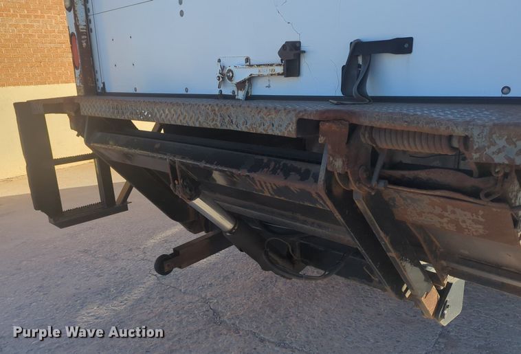 image for item NZ9305 2011 Hino 268 box truck