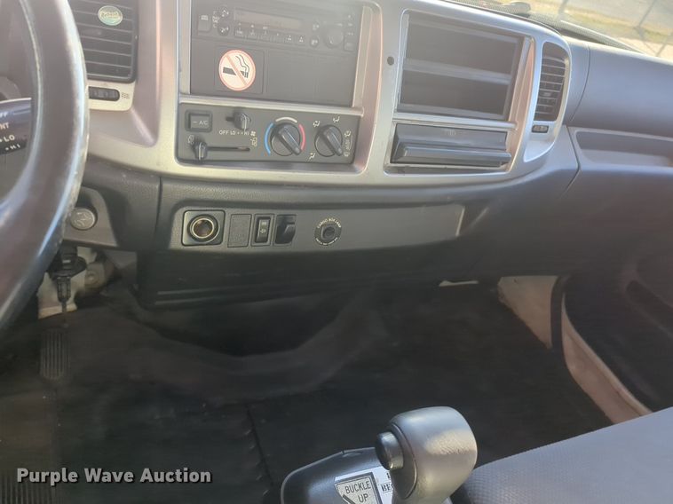 image for item NZ9305 2011 Hino 268 box truck