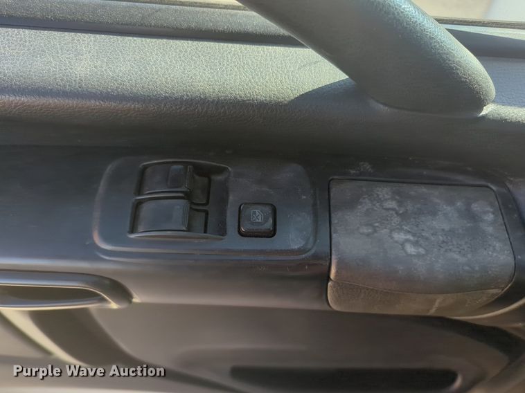 image for item NZ9305 2011 Hino 268 box truck