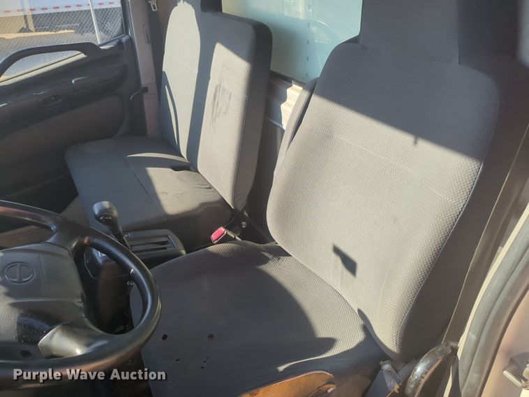 image for item NZ9305 2011 Hino 268 box truck