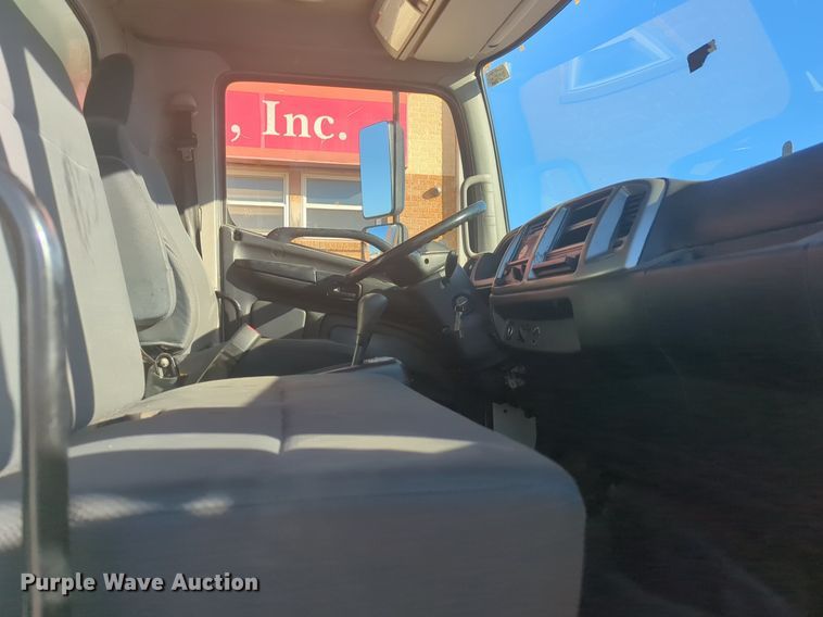 image for item NZ9305 2011 Hino 268 box truck