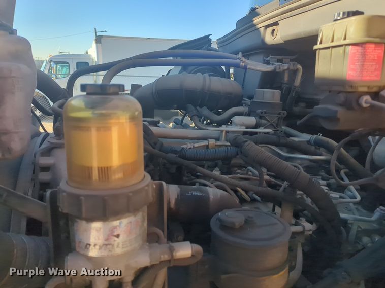 image for item NZ9305 2011 Hino 268 box truck