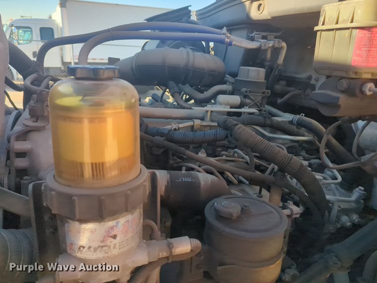 image for item NZ9305 2011 Hino 268 box truck