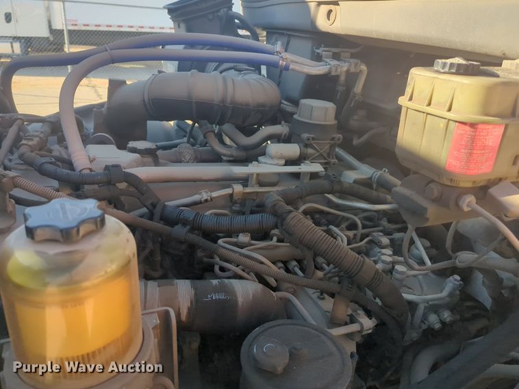 image for item NZ9305 2011 Hino 268 box truck