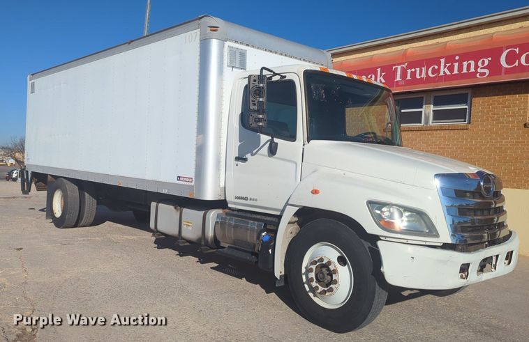 image for item NZ9306 2011 Hino 268 box truck