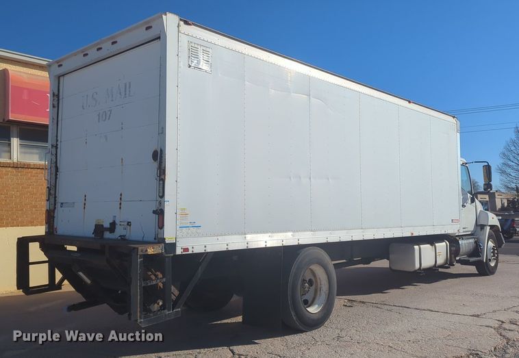 image for item NZ9306 2011 Hino 268 box truck