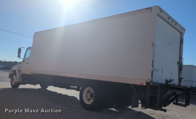 image for item NZ9306 2011 Hino 268 box truck