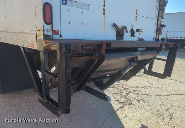 image for item NZ9306 2011 Hino 268 box truck