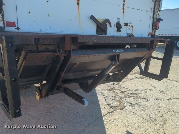 image for item NZ9306 2011 Hino 268 box truck