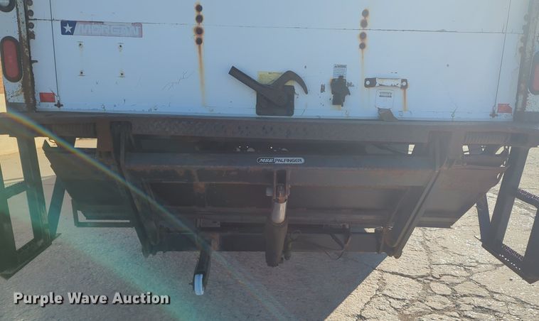 image for item NZ9306 2011 Hino 268 box truck