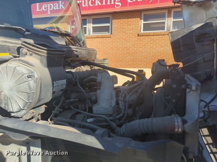 image for item NZ9306 2011 Hino 268 box truck