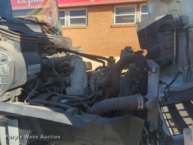 image for item NZ9306 2011 Hino 268 box truck