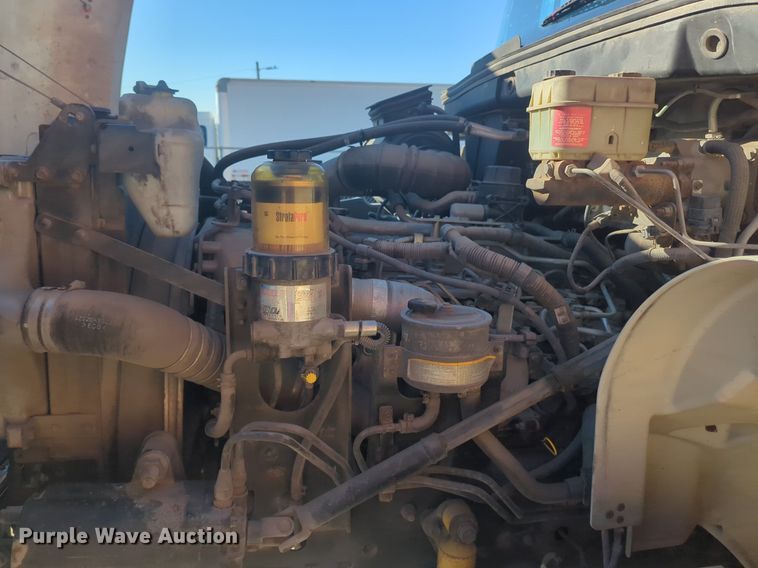 image for item NZ9306 2011 Hino 268 box truck