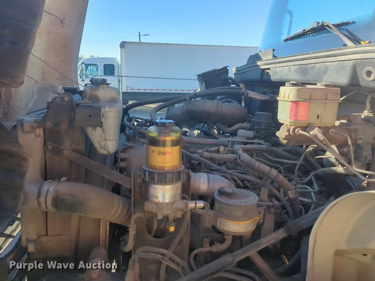 image for item NZ9306 2011 Hino 268 box truck