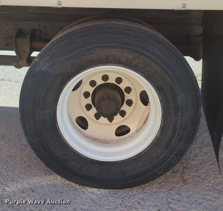 image for item NZ9306 2011 Hino 268 box truck