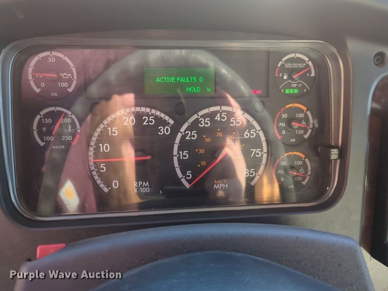 image for item NZ9307 2016 Freightliner Business Class M2 box truck