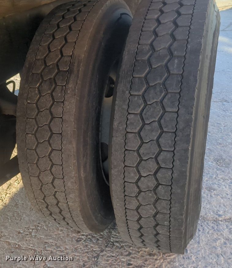 image for item NZ9307 2016 Freightliner Business Class M2 box truck