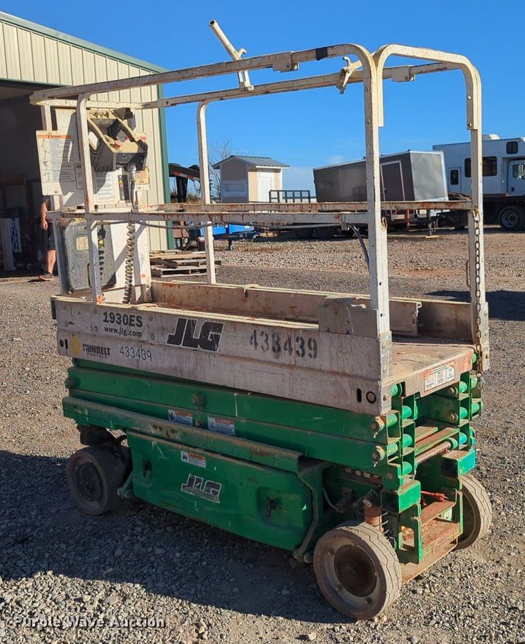 image for item NZ9329 2012 JLG 1930ES scissor lift