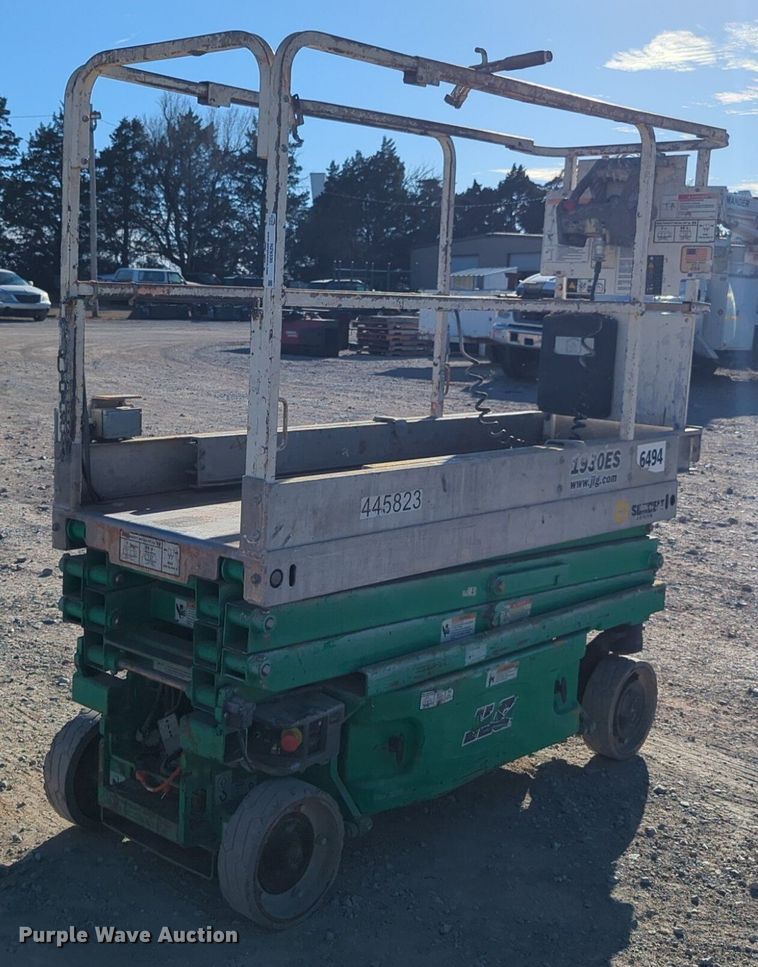image for item NZ9330 JLG 1930ES scissor lift